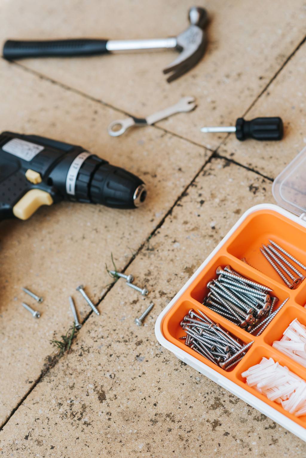 Hand tools laid out in a tray